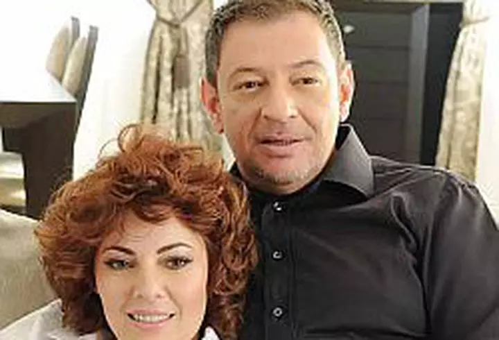 Cosmina Pasarin are intalnire pe 2