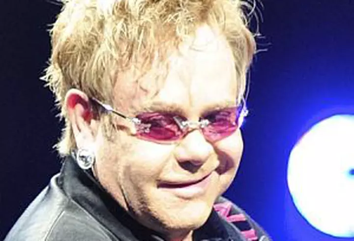 Diana Dumitrescu - Fotografii sexy pentru sotul ei