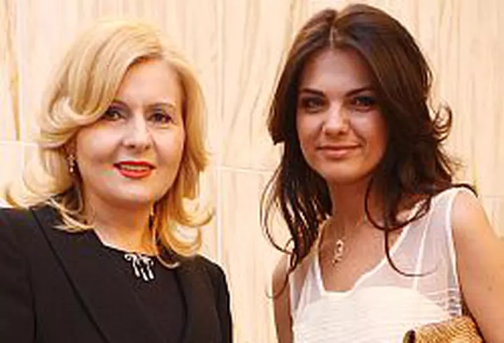 Diana Dumitrescu - Fotografii sexy pentru sotul ei