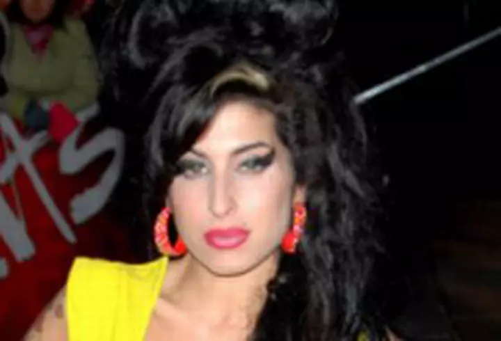 Shania Twain a divortat oficial si are deja o noua relatie