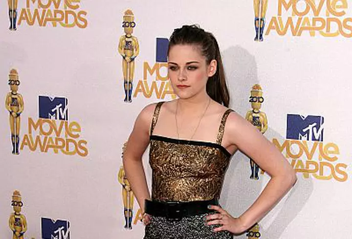 Shania Twain a divortat oficial si are deja o noua relatie