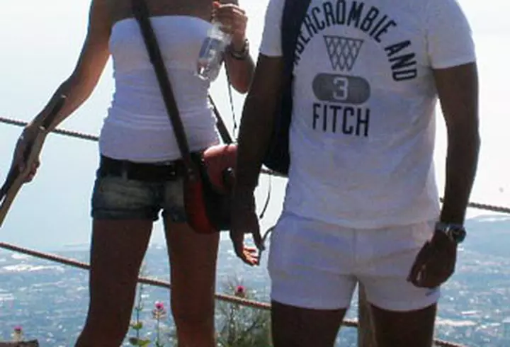 Razvan Simion - Cum sa scrii povesti in 4