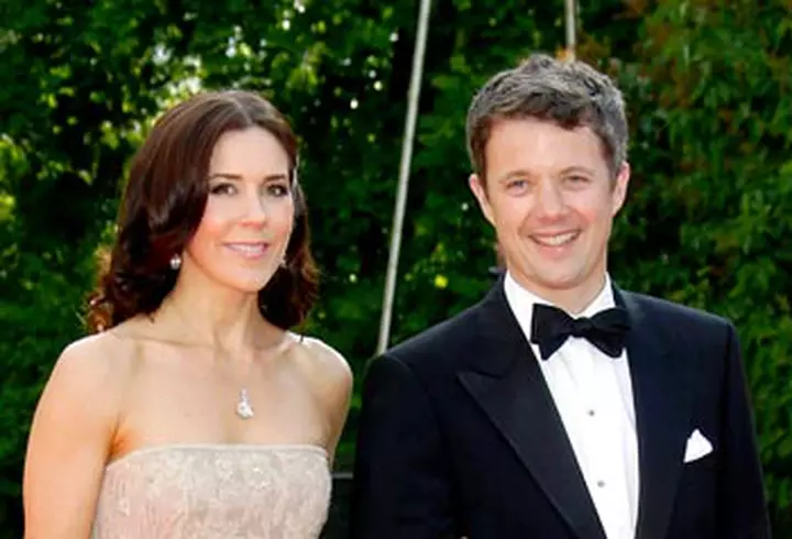 Nunta la Curtea Regala a Marii Britanii: Printul William se insoara in 2011