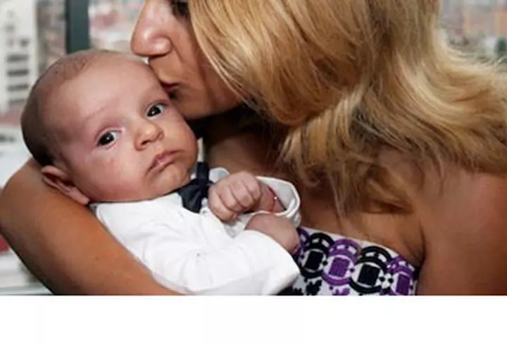 Cristina Rus - Primele poze cu fiul ei, Dragos