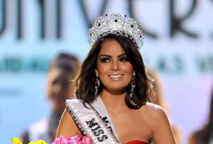 Robbie Williams lanseaza un ”best of”