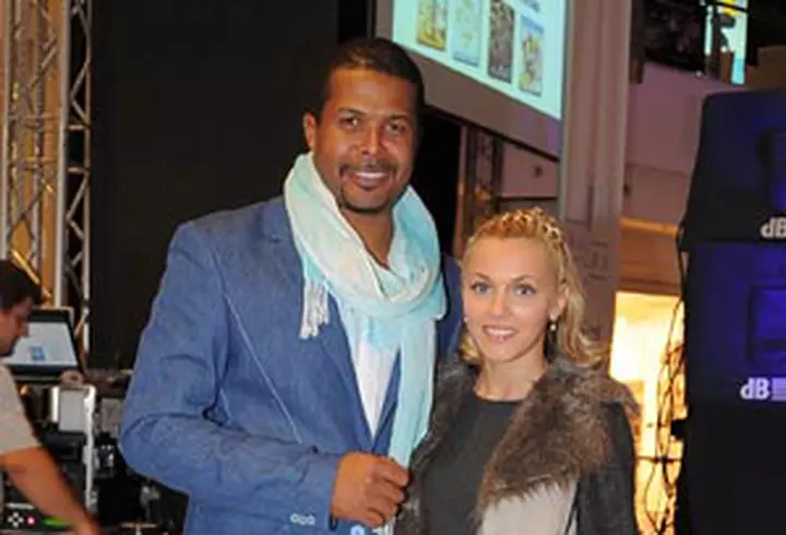 Simplu lanseaza single-ul ’Dancer For Money”