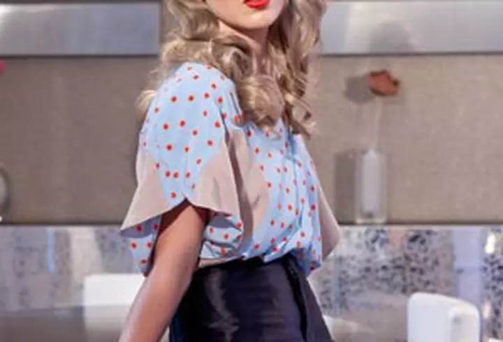 Mihaela Radulescu - La Monaco, intre doua vieti