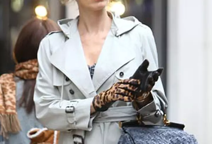 Valentina Pelinel - Invitatie la aerobic