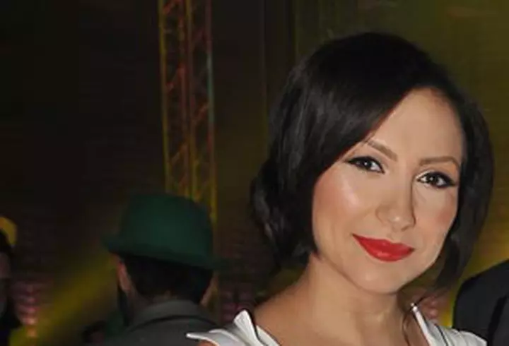 Valentina Pelinel - Invitatie la aerobic