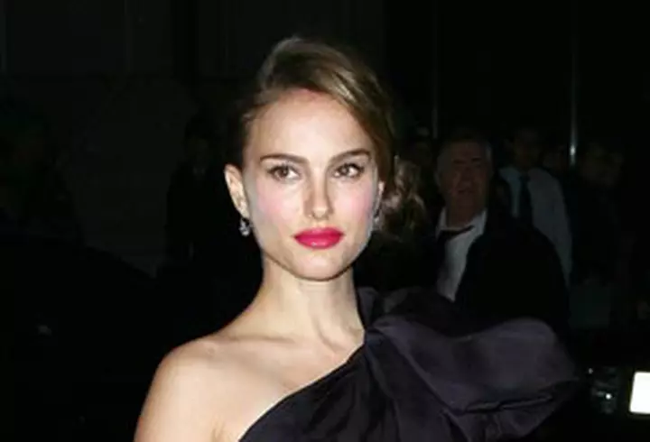 Russell Brand si Katy Perry, un cuplu hot pe covorul rosu de la Londra