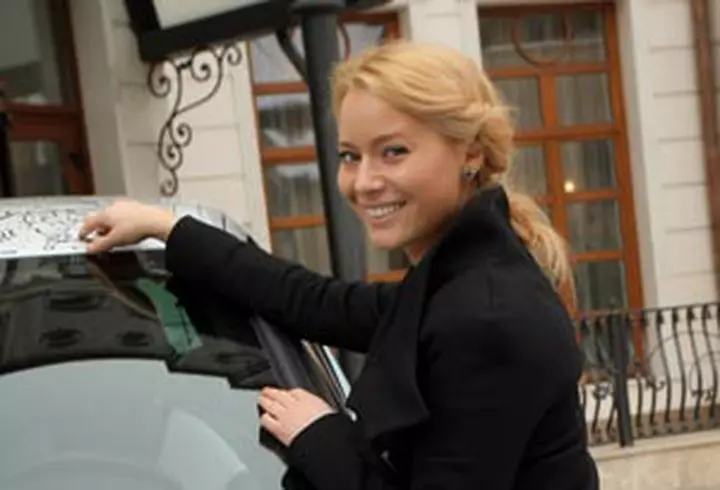 Antonia si fiica ei, Maya