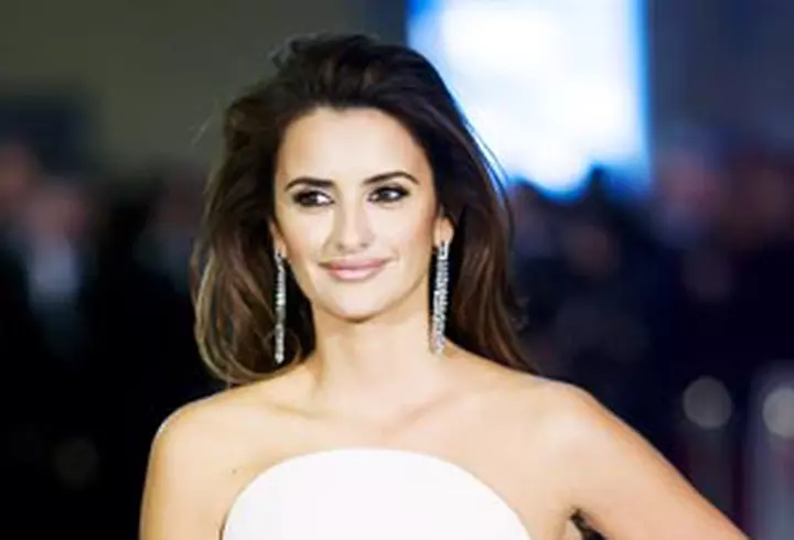 Cele mai dorite femei din lume: Blake Lively, Mila Kunis, Sofia Vergara