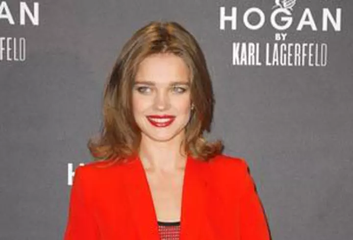 Vedete in acest weekend: Victoria Beckham, Katie Holmes si Suri