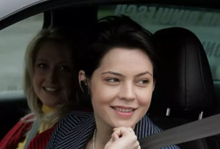 Mariah Carey a pozat nud in luna a noua de sarcina