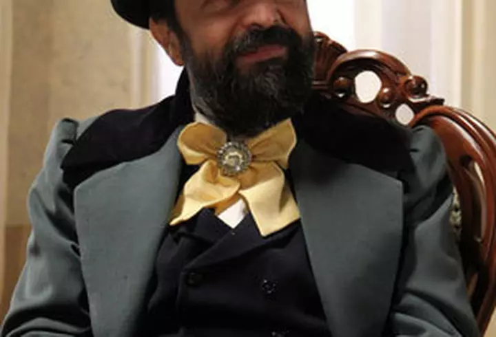 Mariah Carey a pozat nud in luna a noua de sarcina