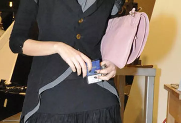 Mariah Carey a pozat nud in luna a noua de sarcina