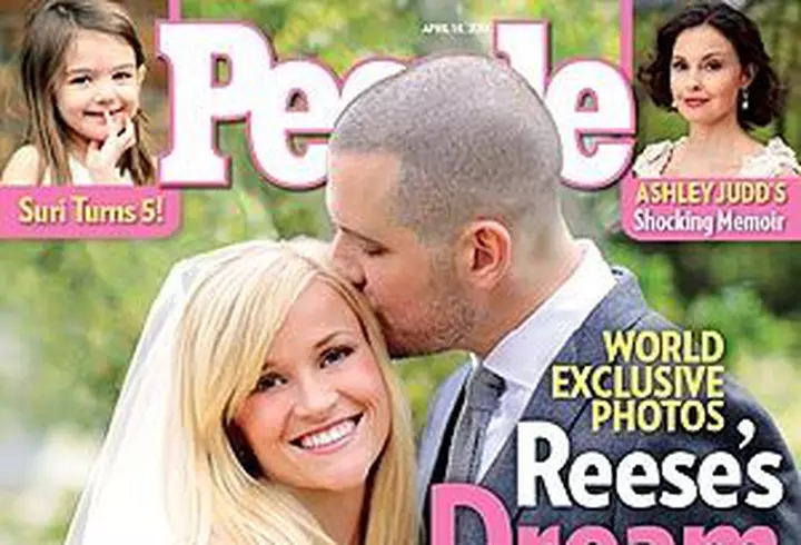 Mariah Carey a pozat nud in luna a noua de sarcina