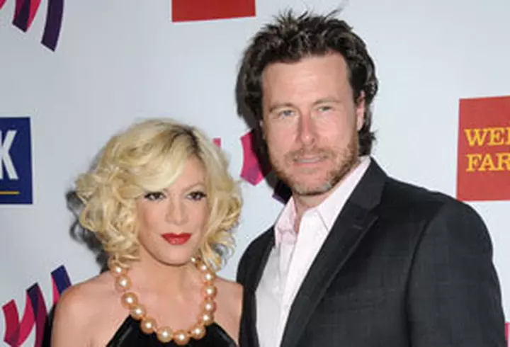 Eva Mendes a iesit la plimbare cu cainele ei