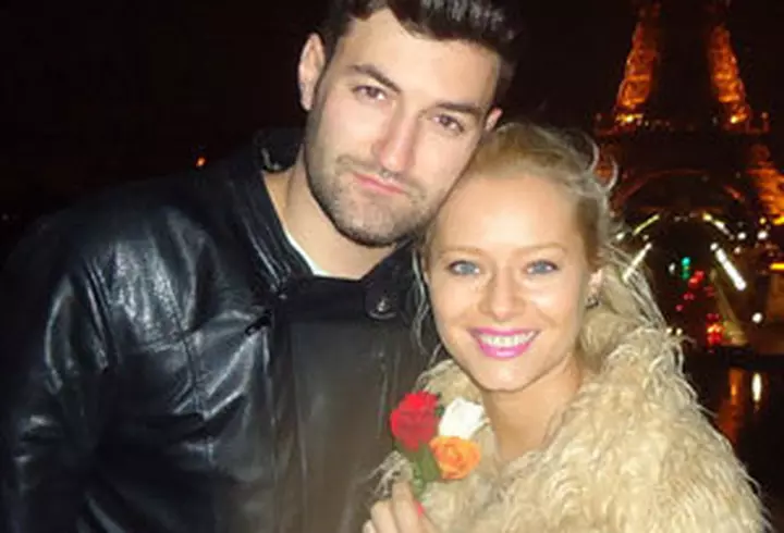 Eva Mendes a iesit la plimbare cu cainele ei