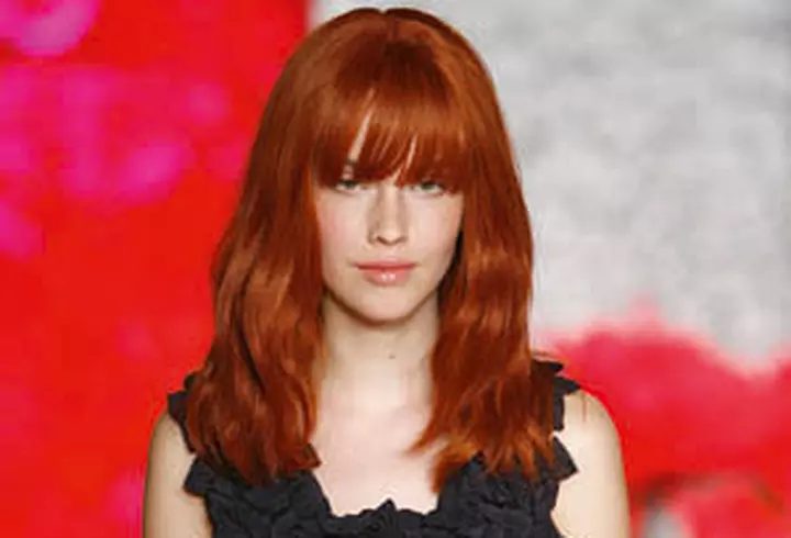 Poarta alb pentru un look confortabil si elegant