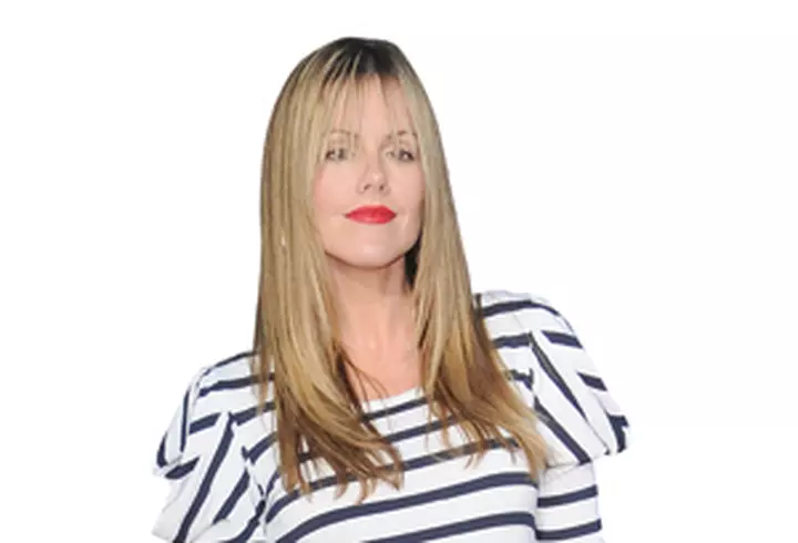 Poarta alb pentru un look confortabil si elegant