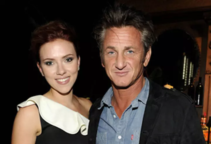 Scarlett Johansson o acuza pe Blake Lively ca i-a furat sotul