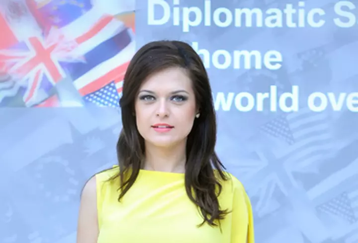 Catherine Deneuve si Diane Kruger, la Paris alaturi de Clive Owen