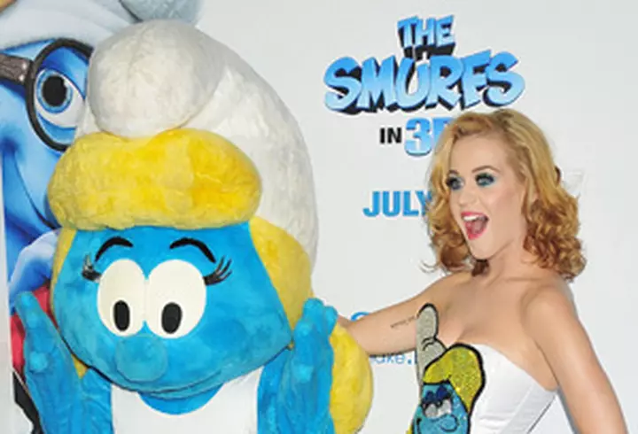 Rihanna - Lipsita de inhibitii la carnavalul din Barbados