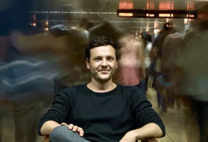 Monica Barladeanu - Viata la 33 de ani