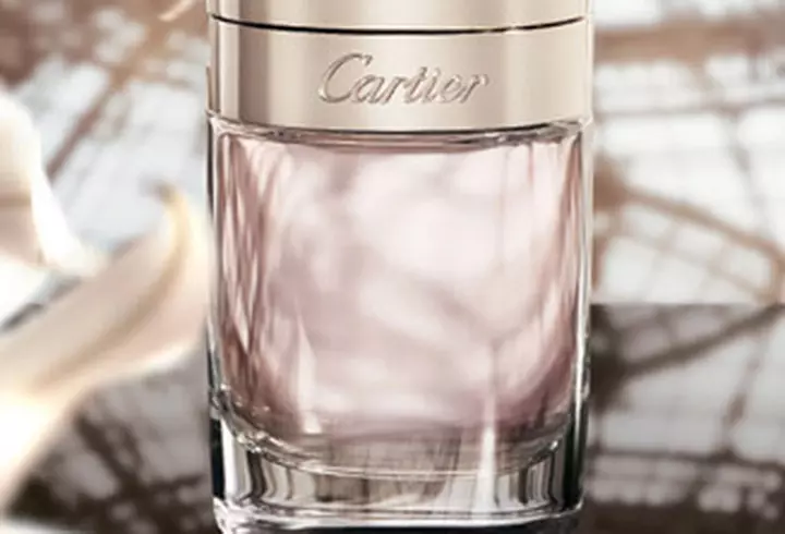 Mos Craciun comanda de pe noul website Farmec