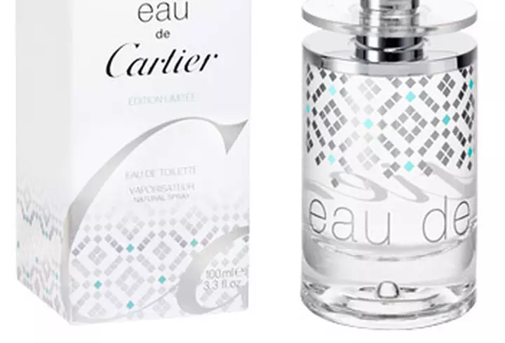 Mos Craciun comanda de pe noul website Farmec