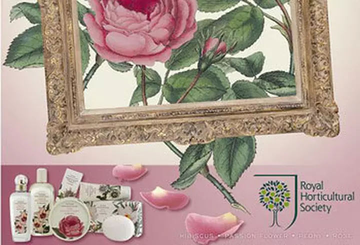 Mos Craciun comanda de pe noul website Farmec