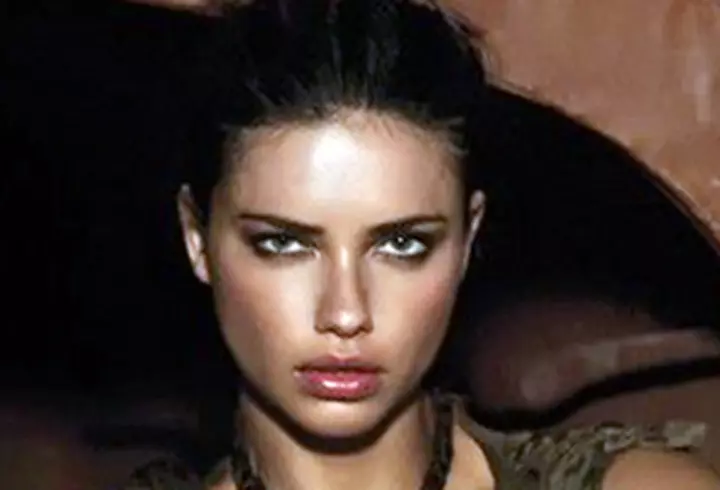 Oana Dinculescu este noul make-up artist Oriflame  Romania