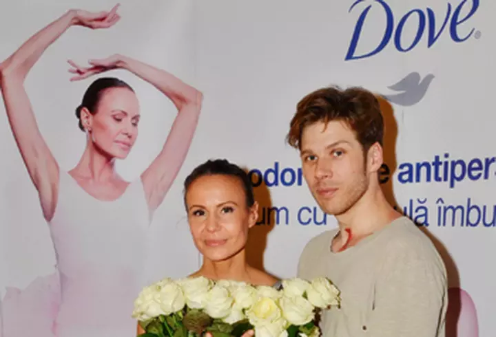 Timestrings, noua colectia de incaltaminte de la Valentino, sfideaza timpul