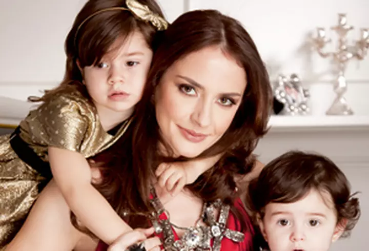 Alexandra Stan - O fata de milioane