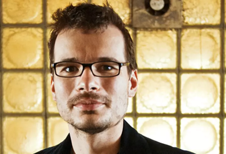 Alexandra Stan - O fata de milioane