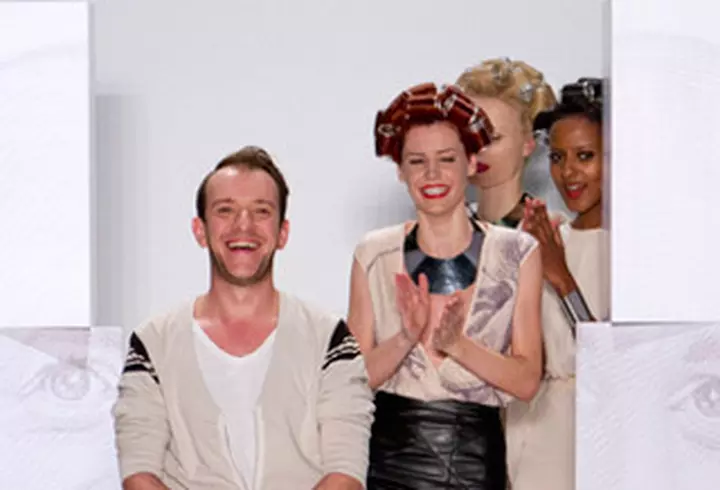 Timestrings, noua colectia de incaltaminte de la Valentino, sfideaza timpul