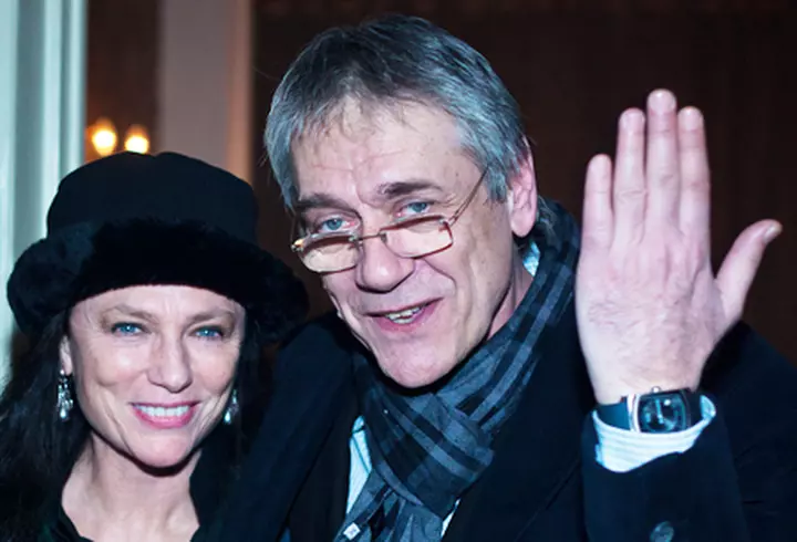 Avon a sarbatorit 15 ani in Romania