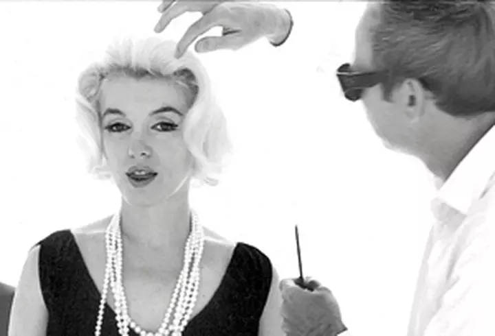 Alexandra Stan - O fata de milioane