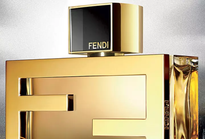 Tineretea ochilor, acum intr-un Serum