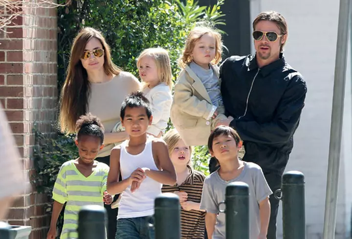 Amfitrion - Acasa la Diana Sucu