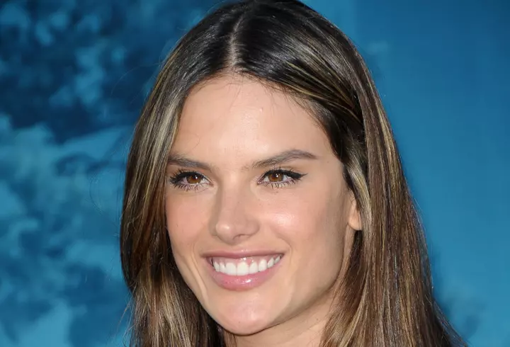 Cum arata azi vedetele din serialele anilor '90