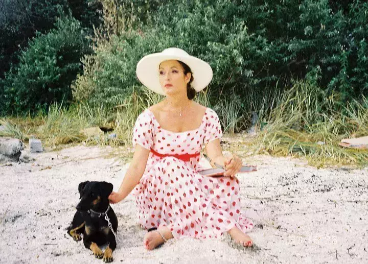 1305668804_angela_similea_filmari_din_sevaletul_vietii_1998_17-1
