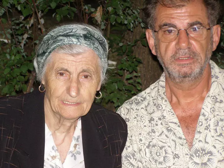 mama-lui-florin-zamfirescu-a-murit.-actorul-e-devastat-de-durere-5