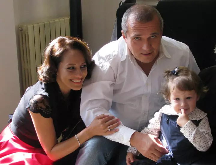 Carmen-Trandafir-despre-secretul-unei-casnicii-de-succes.-Ce-spune-despre-Emil-Gradinescu-„Nu-este-genul-romantic-dar..-6