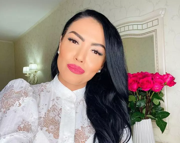 ANDREEA MANTEA PREZENTATOARE TV