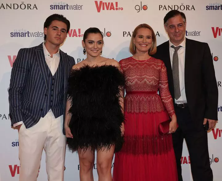 Andreea Esca si familia