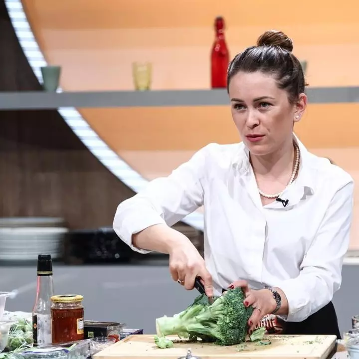 cine-este-cutitul-de-aur-al-lui-sorin-bontea-de-la-chefi-la-cutite-2023-1