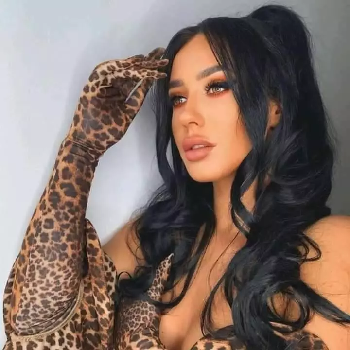 ella-tina-de-la-puterea-dragostei-6