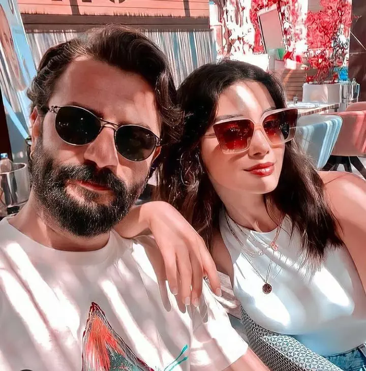 Özge Yağız și Gökberk Demirci s-au logodit oficial (4)